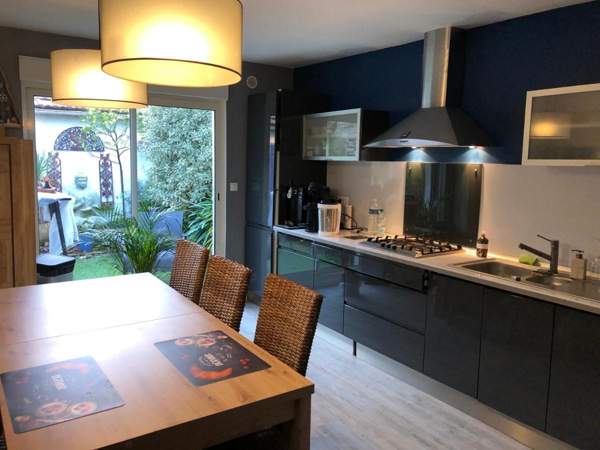 Agréable maison de ville ,calme avec tous les commerces à 150M Cherbourg-en-Cotentin Esterno foto